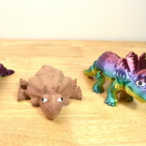 3D Printed Dinosaur, Articulated Triceratops, Flexi Factory, Gift, Fidget Toy