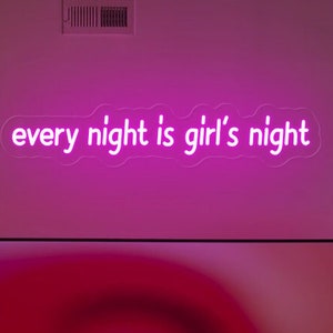 Toda noite é noite de menina luz neon, placa inspirada em filme, placa neon rosa de boneca, decoração de quarto de menina, decoração de festa da Barbie, presentes de dia das mães