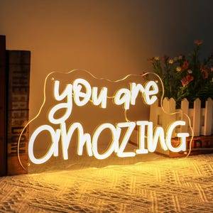 Enseigne au néon You Are Amazing, Décoration LED pour salle de classe, Enseigne de citation inspirante, Décoration murale pour chambre d'enfant avec affirmation positive, Cadeaux pour enfants
