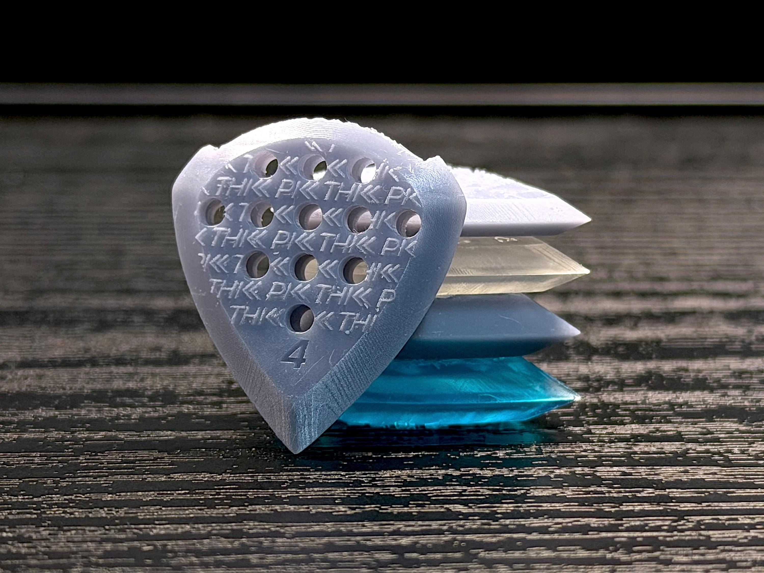 Open Airflow Thick Guitar Pick With High Grip & Low Weight
