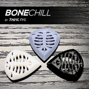 BoneChill: Ribcage guitar pick. Epic design meets maximum performance – Mortal Series by ThiccPicc