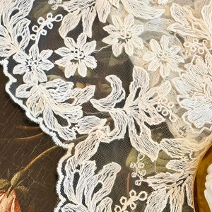 Rideau transparent en gaze brodée de dentelle, rideau décoratif en un panneau de style campagnard français à volants crème image 4