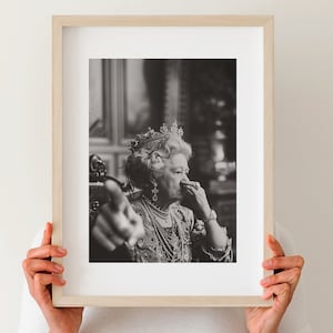 Funny Queen Portrait Print: Mid-century Bathroom Bar Decor - Etsy