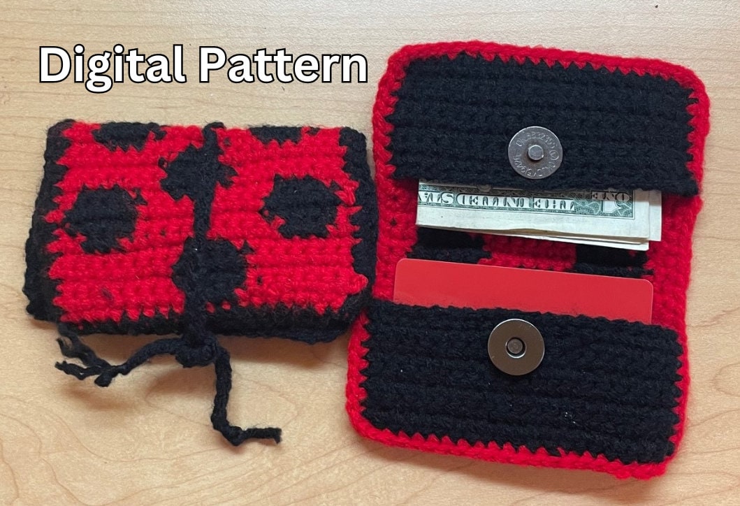 38 Crochet Wallet Patterns with Card Holders, Coin Pouches, and Mini Wallets 22 Crochet Ladybug Wallet