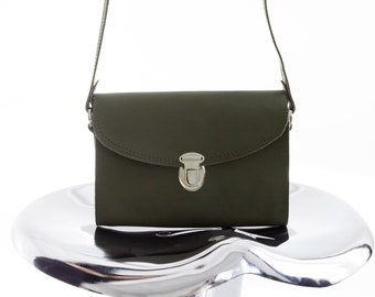 Minimalist leather handbag, leather purse women, shoulder bag, birthday gift, accessories gift, crossbody purse