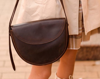 Brown womens leather semicircular bag, half moon bag, everyday crossbody bag, anniversary gift, crescent bag, gift for her