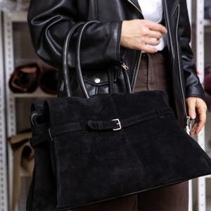 Borsa in pelle scamosciata nera fatta a mano, borsa personalizzata per tutti i giorni, borsa a tracolla in pelle, regalo per lei