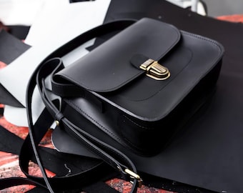 Everyday crossbody bag, small leather purse for girlfriend, women minimalist handbag