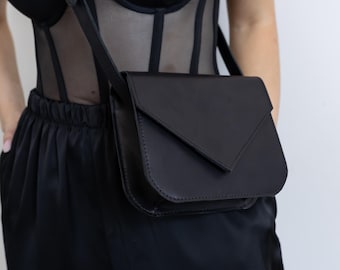 Woman small crossbody purse, black leather shoulder bag, elegant mini bag, stylish everyday bag, birthday gift for her, evening bag