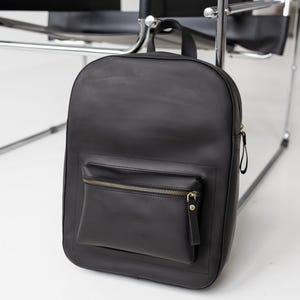 Sac à dos de travail en cuir noir, sac à dos pour ordinateur portable de bureau, sac à dos de ville pour homme, sac à dos personnalisé, cadeau d'anniversaire pour lui, sac à dos de voyage