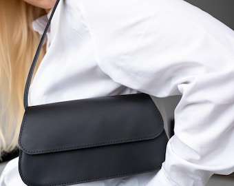 Black leather shoulder purse, small top handle bag, women city handbag, gift for wife, stylish daily bag, gift for her, personalized bag