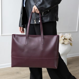 Sac de travail en cuir bordeaux, sac shopping, sac à main pour femme, sac d'enseignant, cadeau pour femme, sac de courses, sac personnalisé, sac de tous les jours
