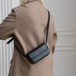 Mini sac à bandoulière noir, sac de téléphone de ville de tous les jours, sac à main pour femme en cuir véritable, sac à bandoulière décontracté, cadeau pour elle, sac de tous les jours minimaliste
