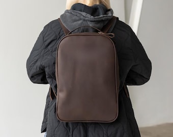 Leather everyday haversack, women work rucksack, minimalist backpack for her, city travel backpack, laptop knapsack, birthday gift