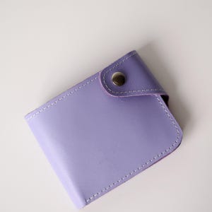 Cartera de cuero para mujer, billetera compacta plegable, billetera para tarjetas de crédito, billetera pequeña minimalista, billetera personalizada, regalo para ella, billetera grabada