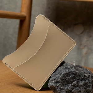 Minimalistischer Kartenhalter aus Leder, Visitenkarten Brieftasche, Damen Kartenetui, schlanker Kartenhalter, Jahrestagsgeschenke, Geschenk für Schwester