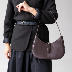 Crescent leather purse, small shoulder bag, personalized women mini bag, everyday city handbag, girlfriend gift, top handle bag