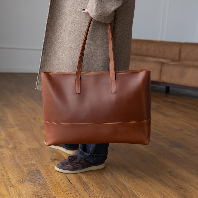 Leather top handle bag, large women shoulder bag, capacity work bag, office handbag, graduation gift, personalized bag, college student bag