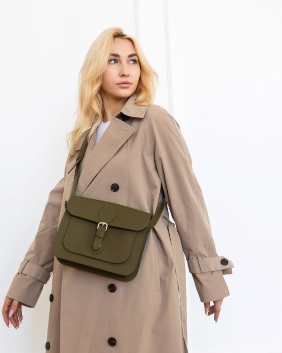 Leather messenger bag for women, college bag, crossbody purse, personalized gift for her, everyday purse, minimalist city bag