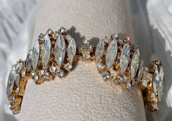 1950s Hollycraft Rhinestone Panel bracelet with c… - image 4