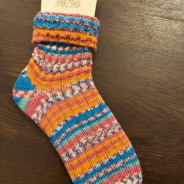 Handgestrickte Socken Gr. 38-39