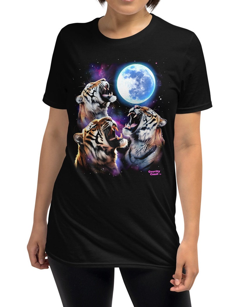 Three Tigers Howling at the Moon 3 Tiger Moon Short-Sleeve Unisex T-Shirt