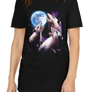 Opossum shirts Three Possums Howling at Moon Vintage Shirt Retro Opossum Lover T-shirt Funny Possum Tee Silly Possum Shirt for Animal Lovers