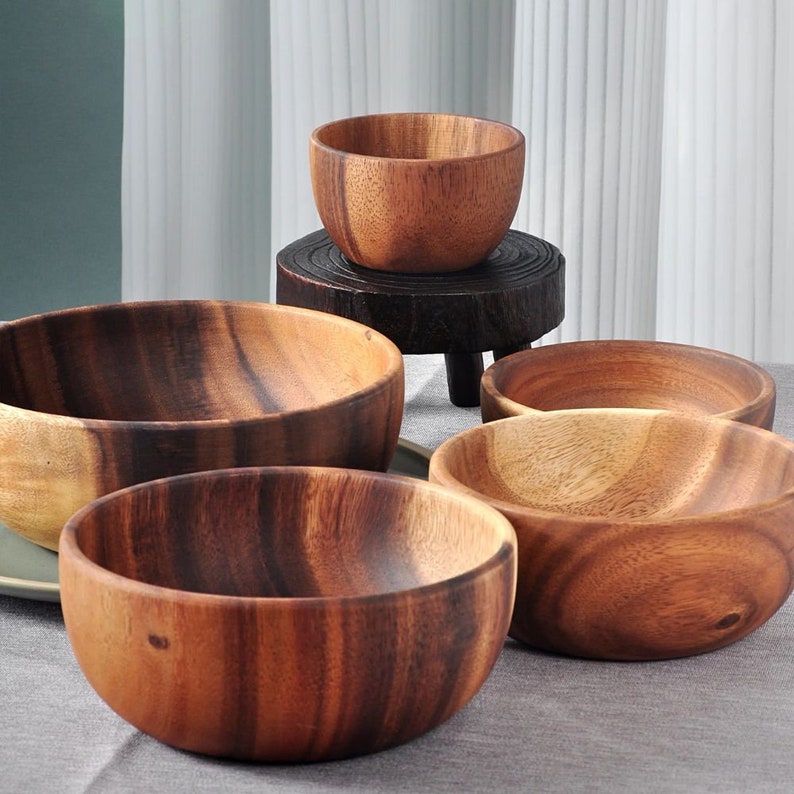 Bowls and cooking utensils made of acacia wood, perfect for the kitchen and tables, artisan quality image 5
