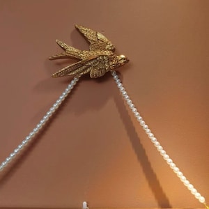 Swallow wall decoration, copper wall hanging, realistic swallow model, golden swallow wall hanging, 2 sets of swallows