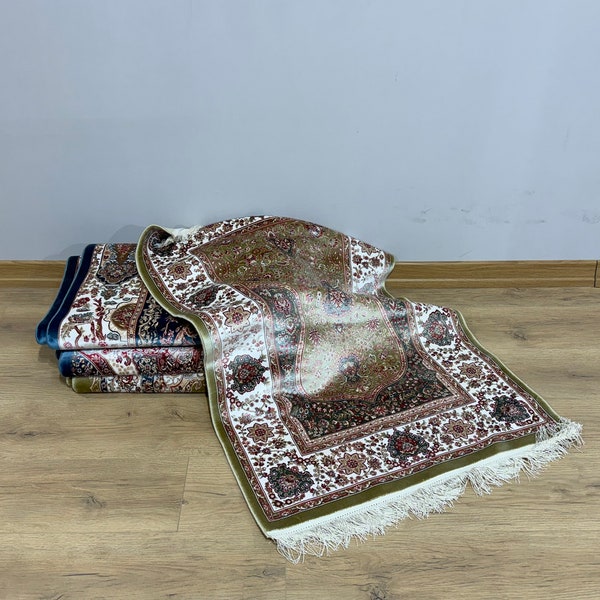 Green Prayer Mat, Silk Prayer Rug, Sejjadeh Carpet, Soft Prayer Rug, 3x4 Silk Seccade Rug, Bohemian Rug, Turkish Prayer Rug, Islamic Gift