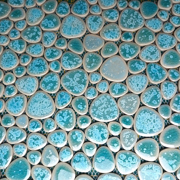 Azulejos de mosaico de guijarros esmaltados de cerámica azul ágata verde azulado