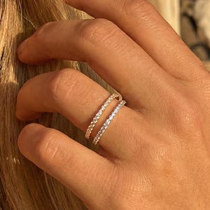 Ringstapel effenen Gesimuleerde diamant Sierlijke eeuwigheidsband Fijne ring CZ Bruiloft Luxe kerstcadeau