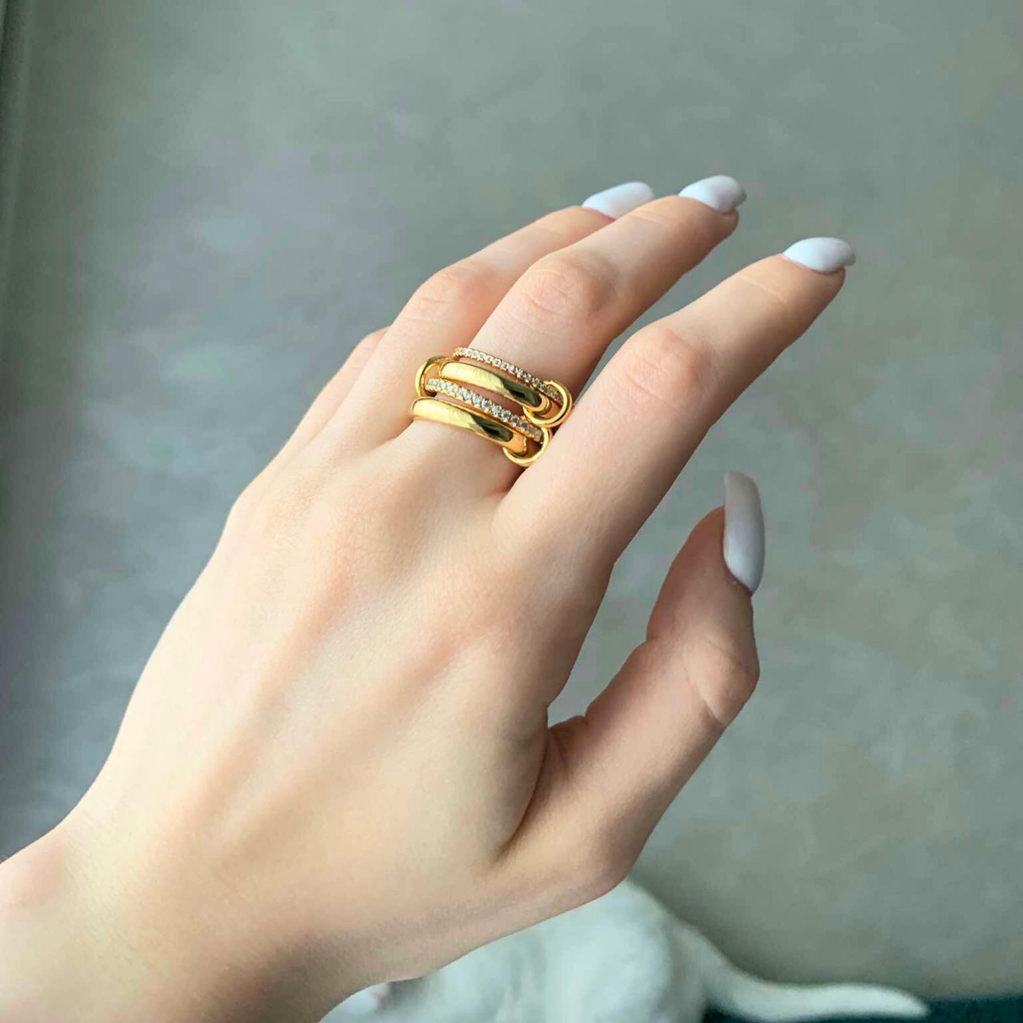 Linking Rings Interlocking, Multi-band Ring Layer, Cz Gold Linking Rings Interlocking, Multi-band Ring Layer, Cz Gold