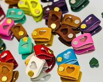 ネジ付き手作り革タグ：かぎ針編み、編み物、縫製ラベル - Etsy 日本