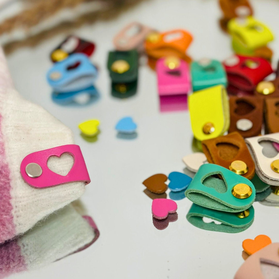 ネジ付き手作り革タグ：かぎ針編み、編み物、縫製ラベル - Etsy 日本