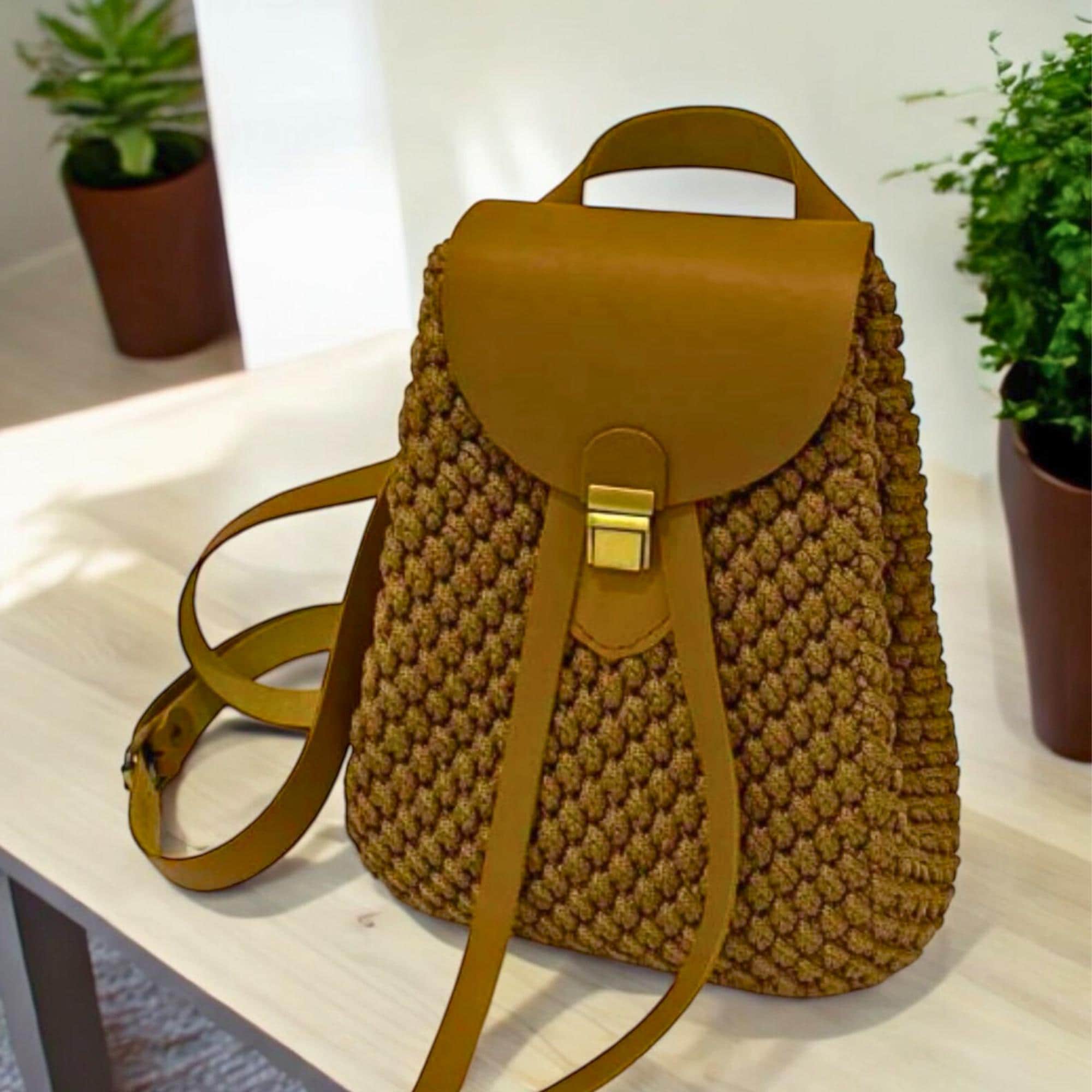 Crochet Backpack Kit: Beginner-friendly Leather Accents (PDF  display picture 1