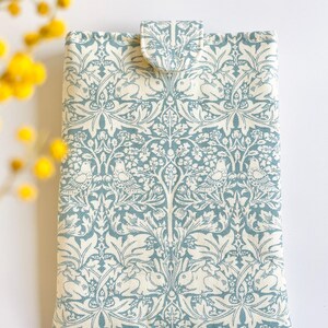 William Morris Brother Rabbit Book Sleeve, Floral Book Cover, A5 Book Pouch, Padded Book Protector, Kindle iPad Sleeve, Handmade in Japan