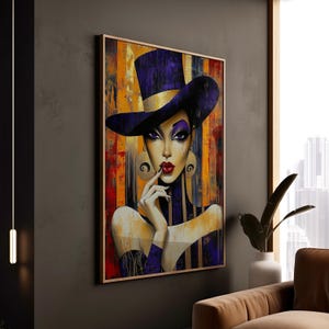 Stampa di cappello viola di donna glamour, arte di moda chic, decorazione in tela con accenti dorati in stile art déco, ritratto elegante e sicuro di sé, arte incorniciata
