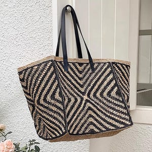 Große Raffia gewebte Schultertasche, Schultertasche aus Bast, Handgemachte Stroh Tasche, Urlaub Strand Tragetasche
