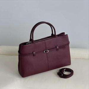 Sacs fourre-tout en cuir grainé, Sacs en cuir au design classique, Sacs à bandoulière en cuir