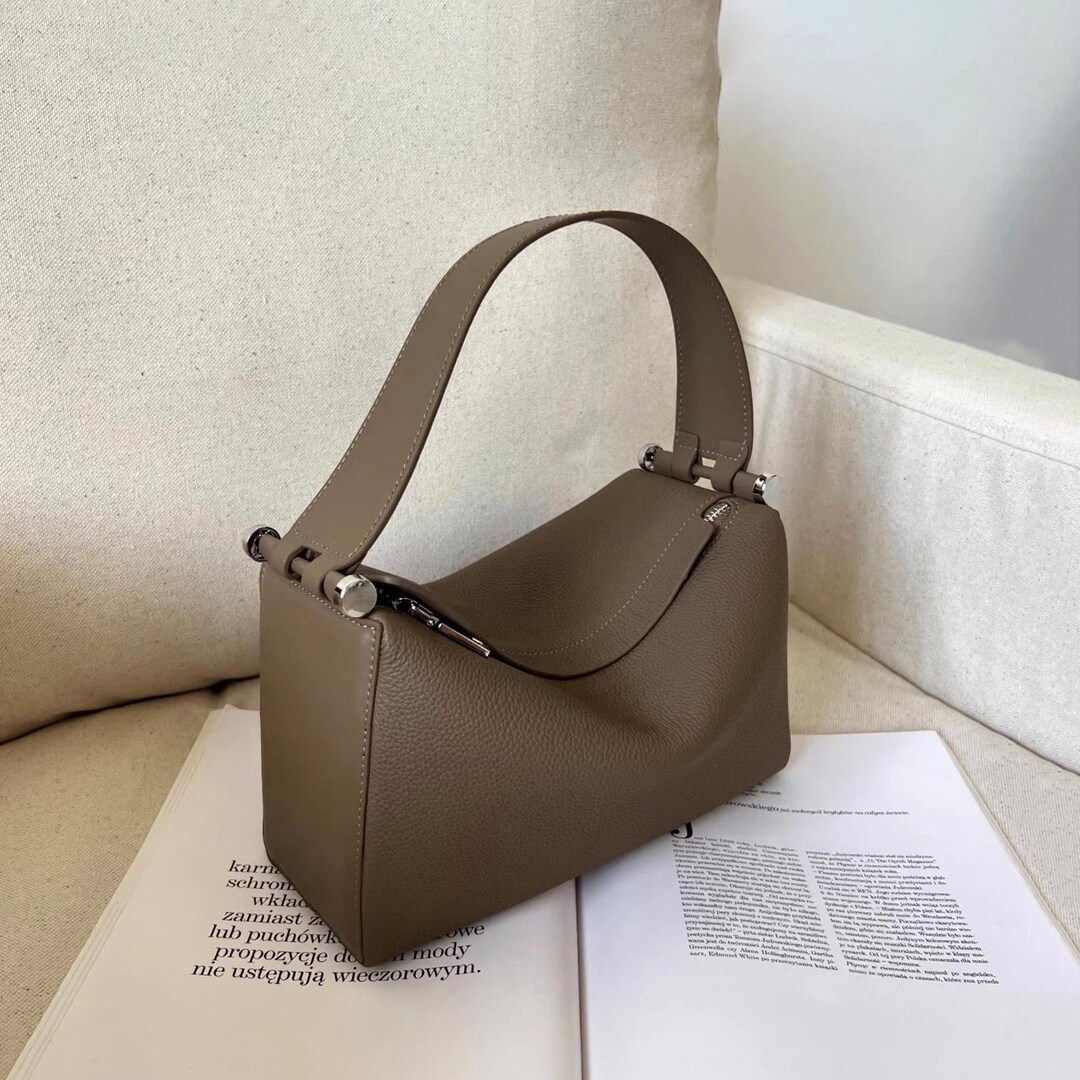 The Tote Bag Medium Full Grain Leather Tote - Cement