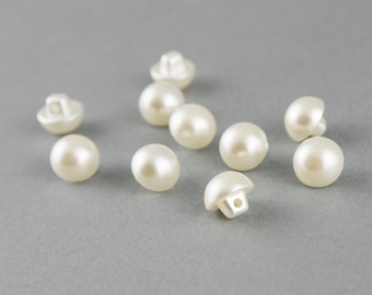 Hemispherical button pearl in ivory color, 9 mm, for wedding dress or button placket