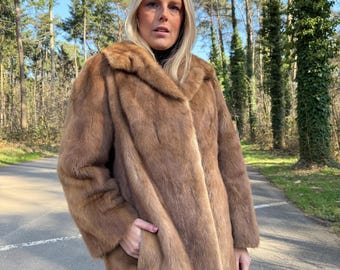 Chaqueta de visón SAGA pastel mediano, suave y gruesa, lujosa, auténtica, estilo clásico.