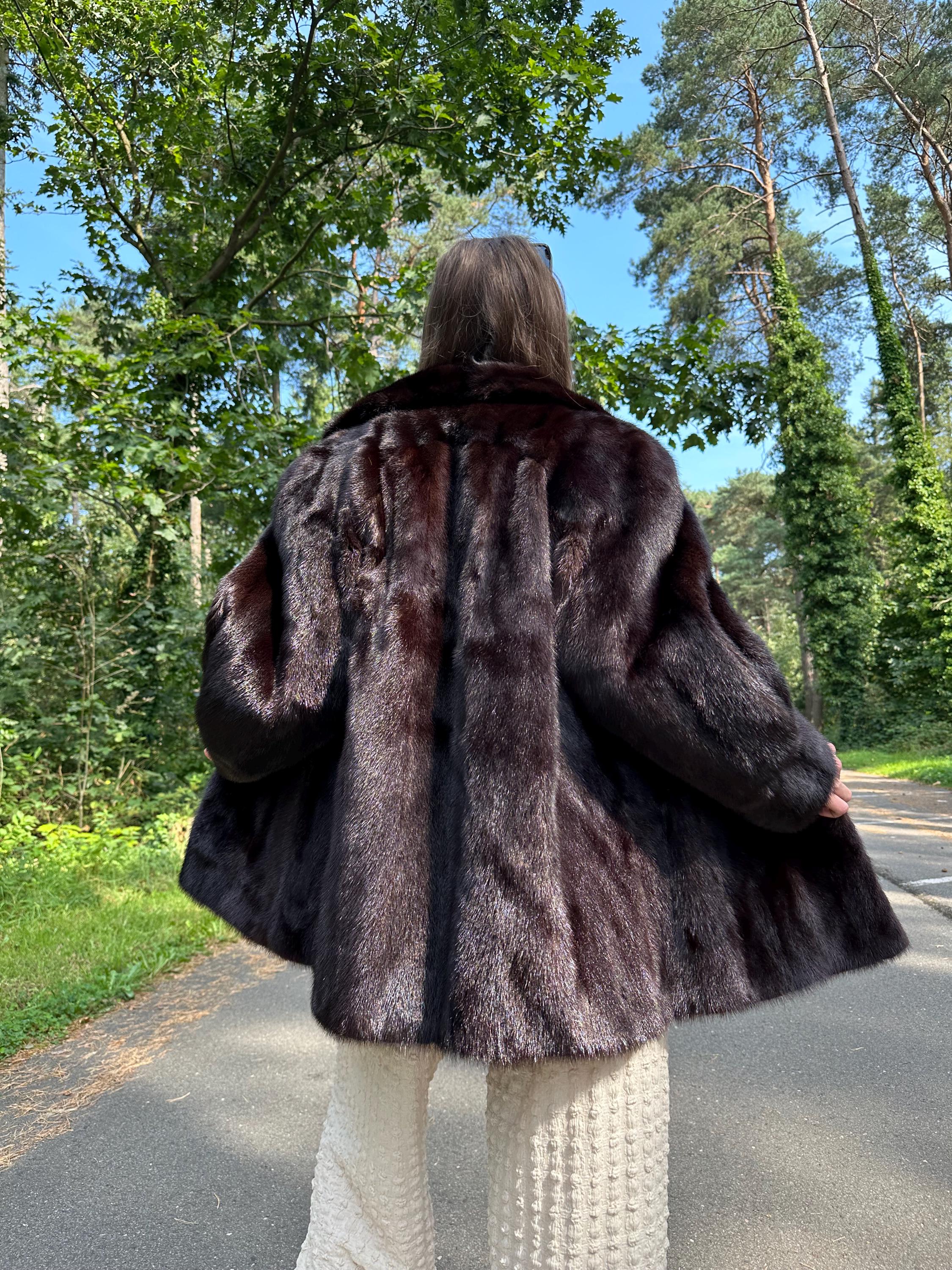 Manteau En Vison Véritable Marron - Coupe Évasée - Taille L/XL - Vintage Occasion Très Bon État