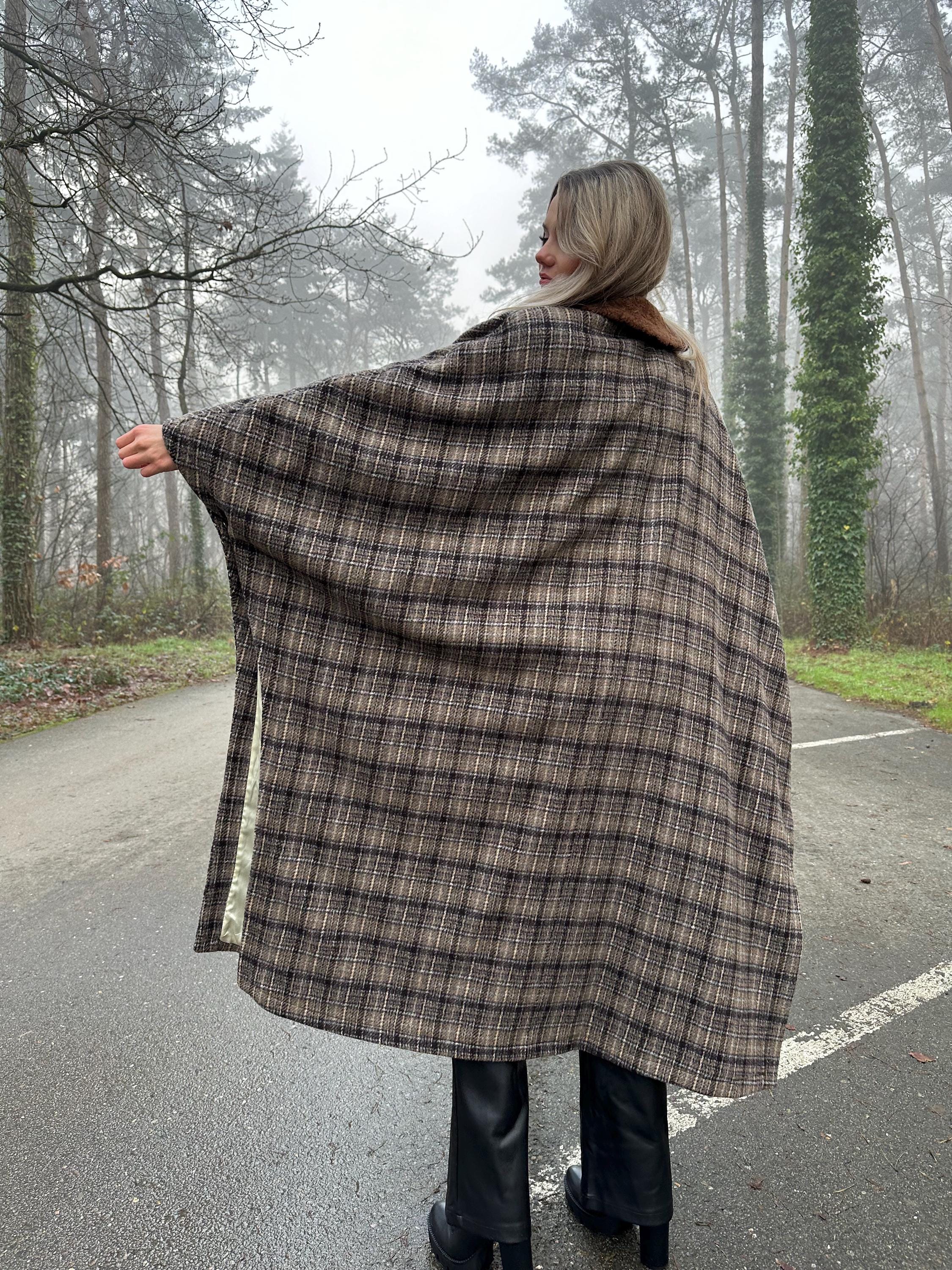 Emporio Armani Coat, One Size, Vintage Unique Style, Full-length