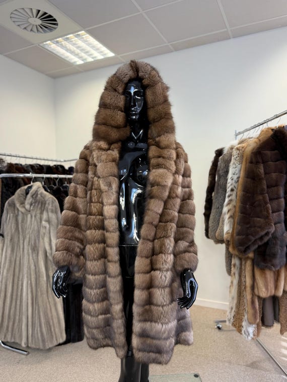 セーブルファーコート、M/Lサイズ、本物のセーブルファー、リアル