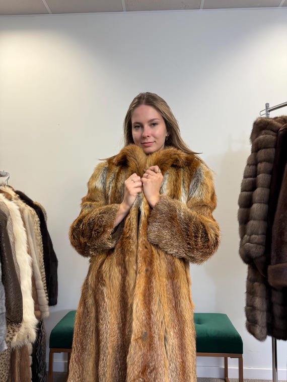 総丈86 シルバーフォックス ファーコート リアルファー 毛皮 L 毛並み◎ 総丈86 シルバーフォックス ファーコート リアルファー 毛皮 L 毛並み