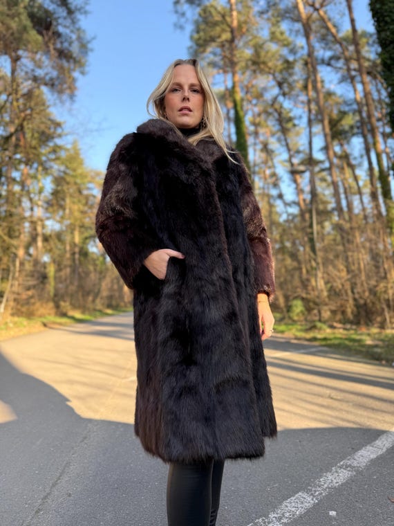 Beaver Fur Coat, Medium Size, Natural Brown Color With Shiny