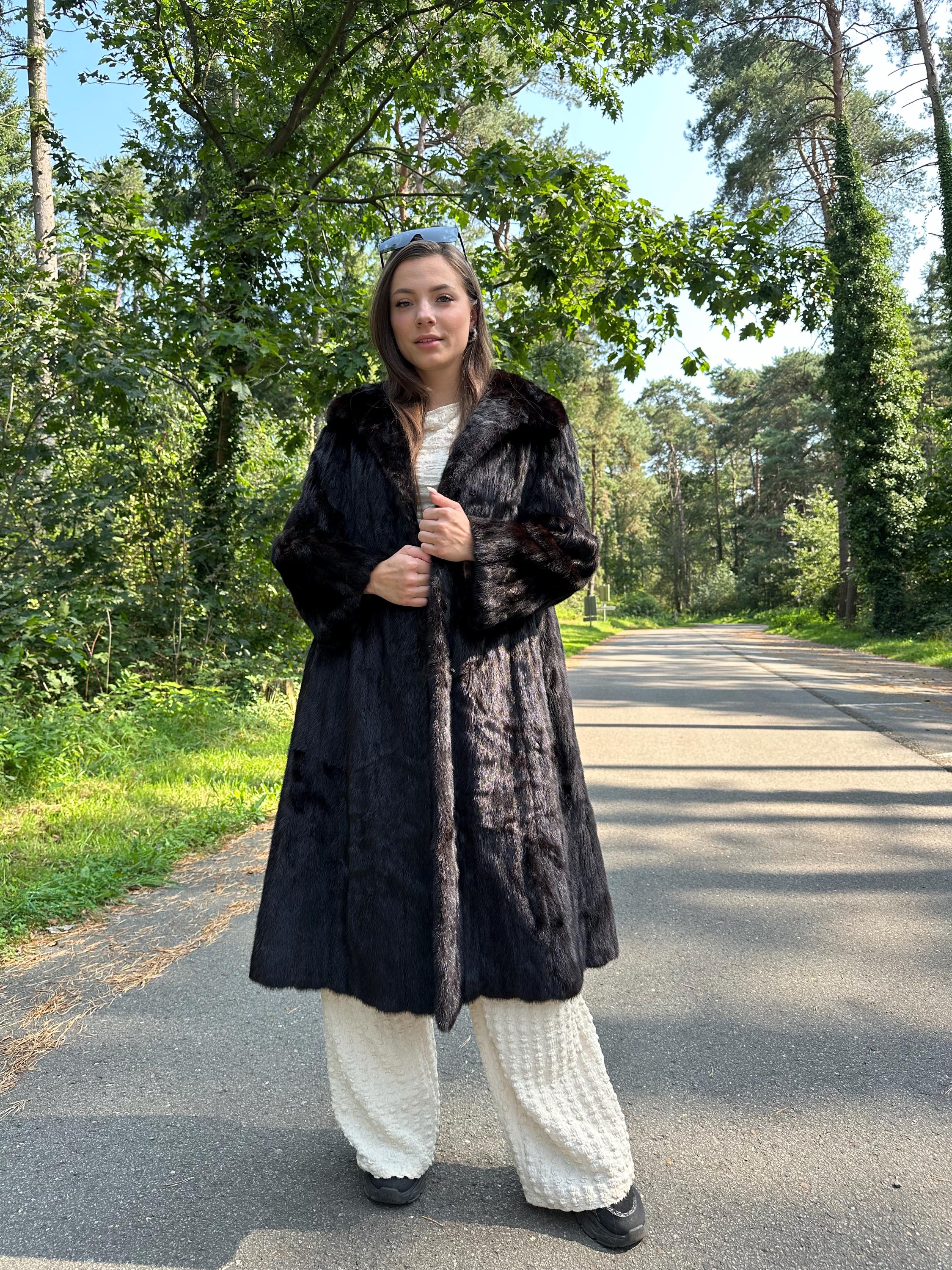 コペンハーゲンミンクファージャケット ポンポンボタン付き Elegant