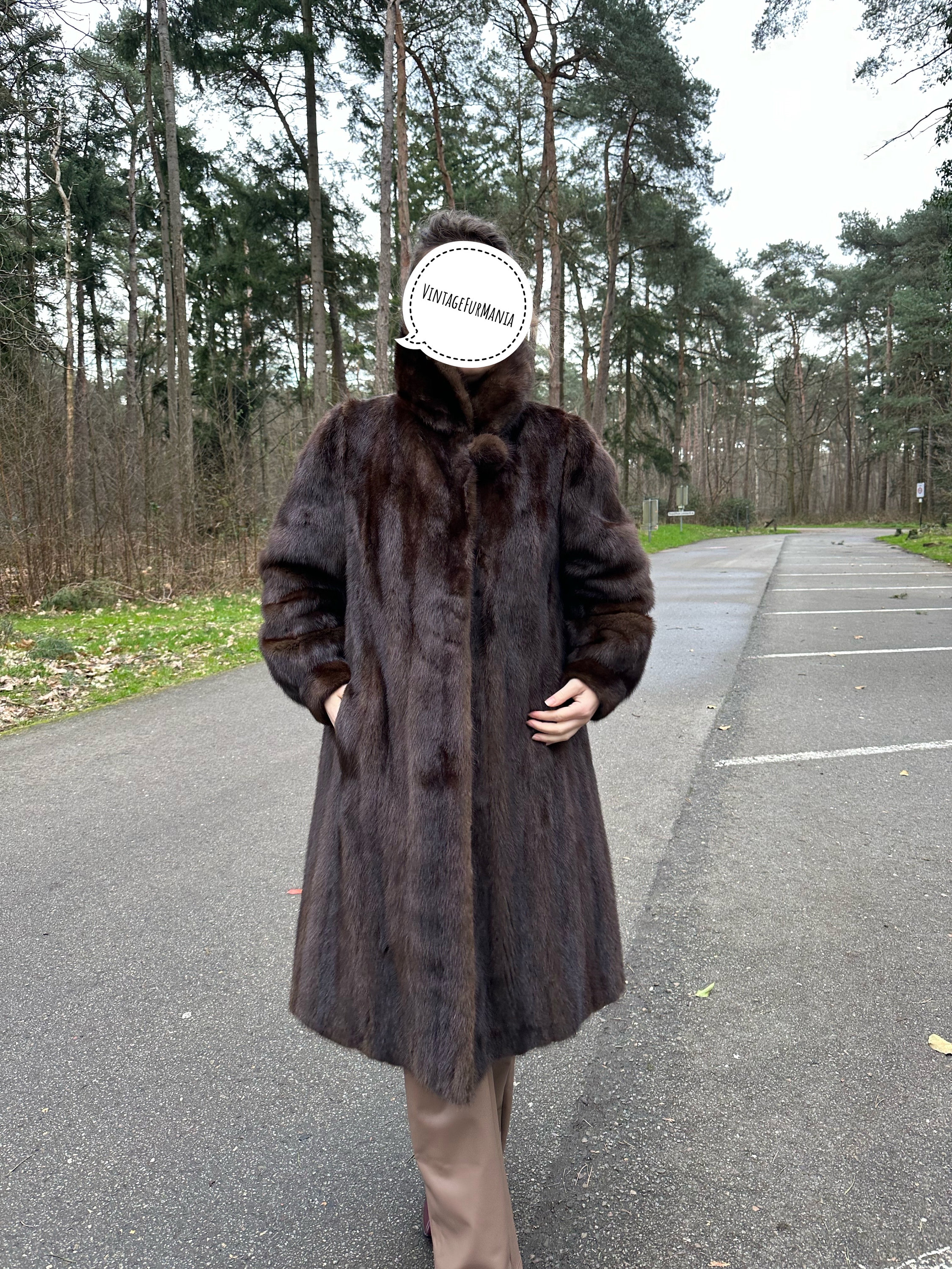 Saga Mink Brown Fur Coat, Mink Fur Coat, Long Fur Coat Saga Mink Brown Fur Coat, Mink Fur Coat, Long Fur Coat